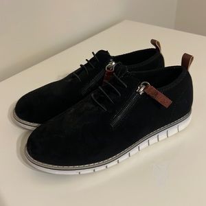 Steve Madden suede dress shoes *like new*